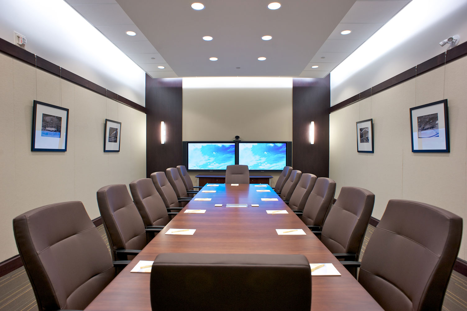 Allstream-Centre